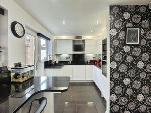 Photo 20- click for photo gallery